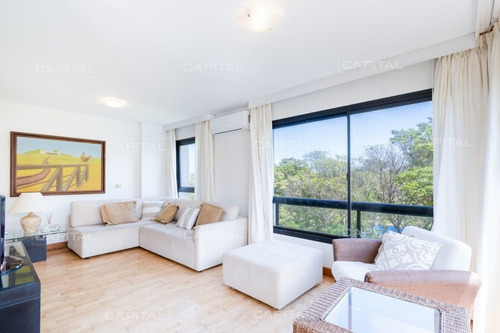 Imagen 14 de 25 de Moderno Apartamento De Tres Dormitorios En Primera Linea, Playa Brava - Punta Del Este Brava