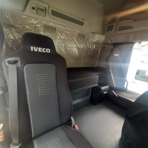 Imagem 12 de 15 de Iveco Hi-way 440 Ano 2021