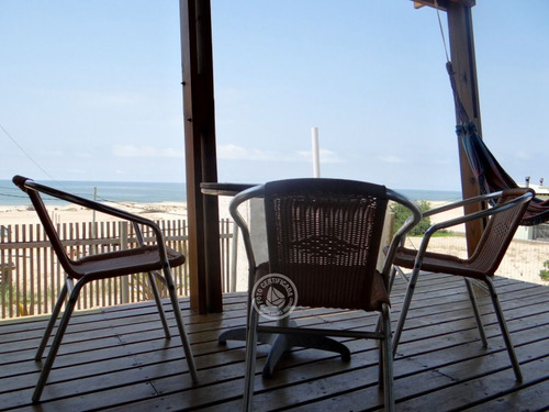 Miralejos - Loft Blanco (planta Baja) En Punta Del Diablo