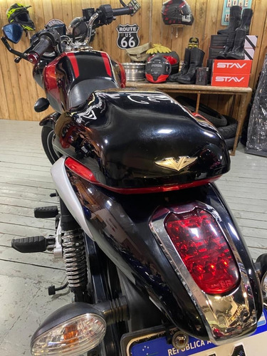 Imagen 8 de 25 de Bajaj V15 150