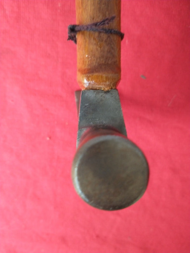 Antigo Martelo De Carpinteiro Com Cabo De Madeira Cumarú. (Usado)