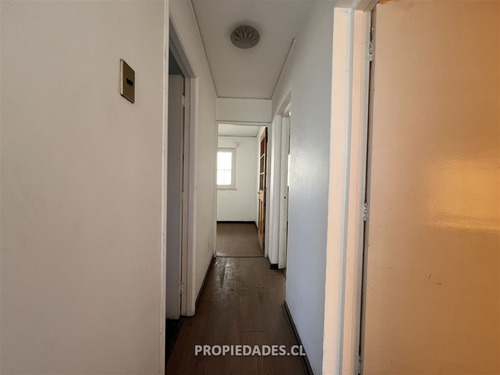 Casa En Venta De 3 Dorm. En Ñuñoa