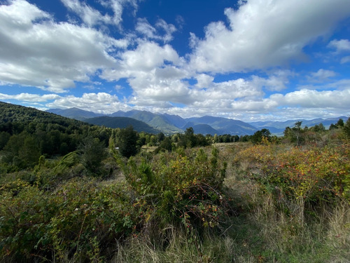 Parcela Excelentes Vistas En Caburgüa, Pucón