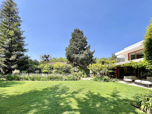 En Condominio Av Las Condes / La Dehesa