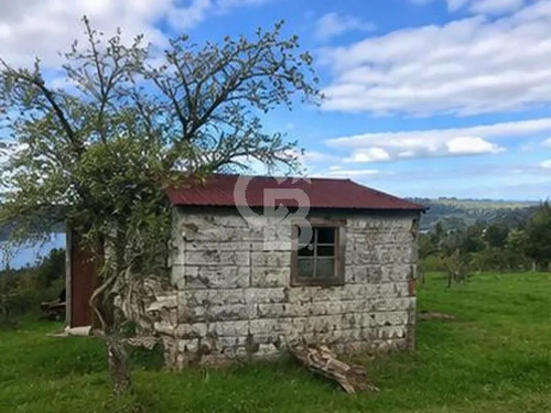 Gran Terreno Con Vista Privilegiada Y Plusvalía En Chiloé
