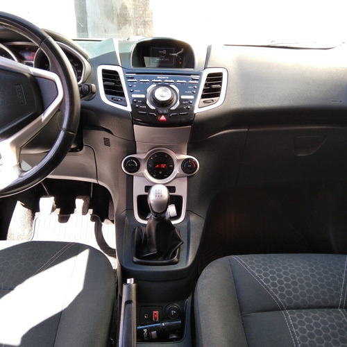 Ford Fiesta Kinetic Design 1.4 Tdci Titanium 2014