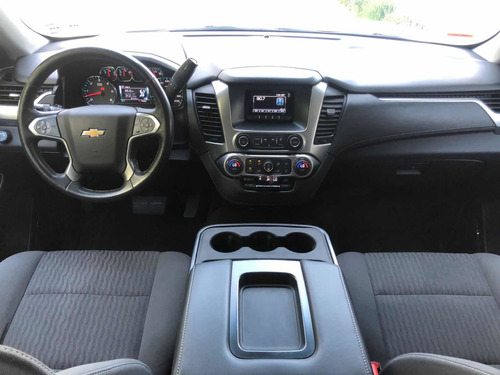 Imagen 10 de 13 de Chevrolet Suburban 2017 5.4 Lt Piel Blanca At