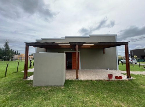 Venta Casa 4 Amb En Domselaar Chico