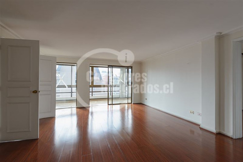 Departamento En Venta De 3 Dorm. En Las Condes Espectacular