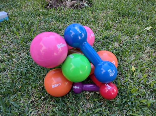 Mancuerna De Fundicion Bsfit Recubierta En Goma 3 Kg C/u Par Color Marrón Claro