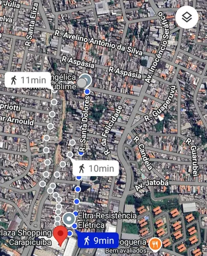 Casa Com Um Quarto, Cozinha E Banheiro.