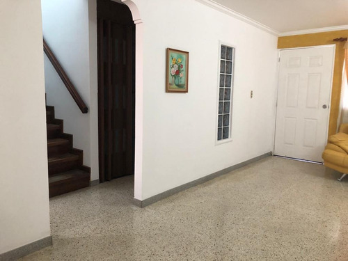 Bello Town House En Terrazas Del Ingenio!!