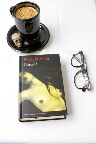 Libro // Drakula (de Bolsillo) // Bram Stoker // Lucy Rock 