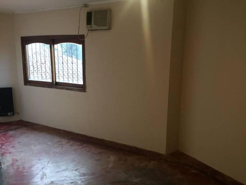 Imagen 21 de 21 de En Venta. Amplia Casa En Ph Con 3 Dormitorios Con 2 Locales.
