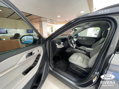Ford Explorer Active