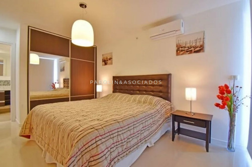 Imagen 4 de 8 de Venta De Apartamento De 2 Dormitorios En Icon Brava Tower Punta Del Este