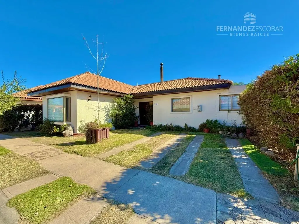 Imagen 1 de 25 de San Esteban - Vende Casa 3d 2b 2e - Cond. Los Solares