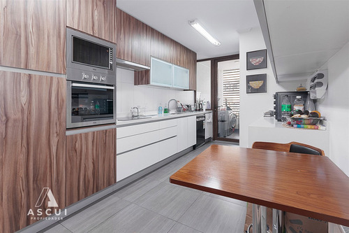 Departamento En Venta De 3 Dorm. En Lo Barnechea