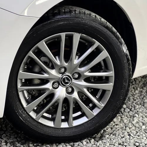 Mazda 2 Grand Touring Lx Sedan 2024 1.5