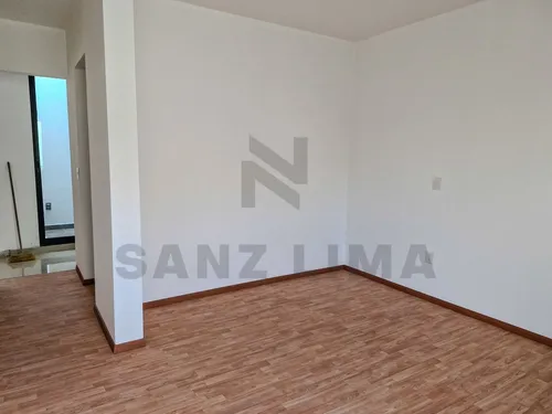 Puntarena Residencial: Casa Única Con Amplios Espacios Y Luz Natural.