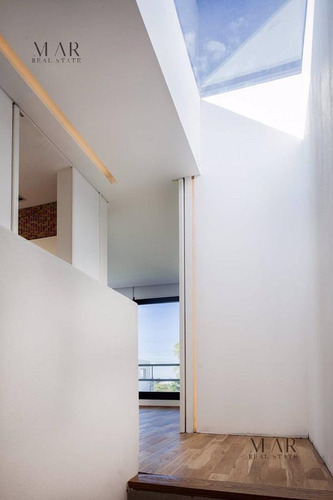 Imagen 18 de 30 de Retasado. Casa Minimalista En Venta, 3 Dormitorios Más Dep. Los Lagos Nordelta