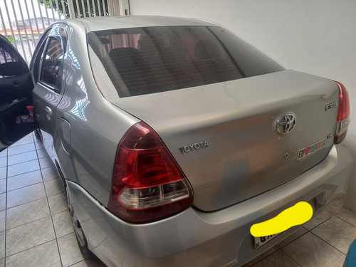Toyota Etios 1.5 16v X Aut. 4p