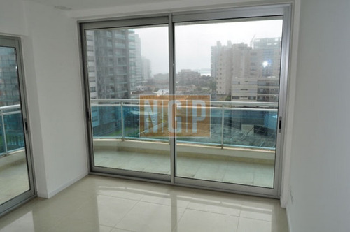 Apartamento En La Brava- Ref: 4815