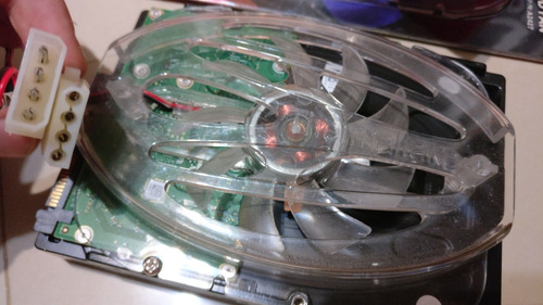 Fan Cooler Thermaltake Para Discos Duros 3.5 Ventilador