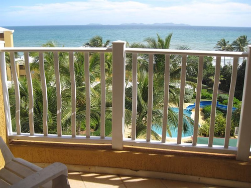 Imagen 10 de 14 de En Venta Apartamento En Playa Parguito. Cimarrón.