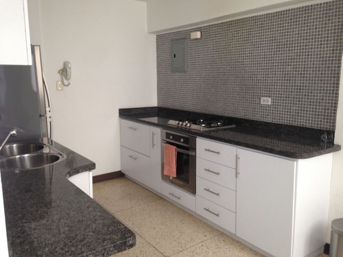 Imagen 5 de 11 de Apartamento En Venta En Los Palos Grandes Lv 0412.210.44.03