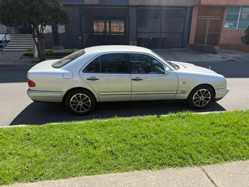 Mercedes-Benz Clase E 3.2 W210