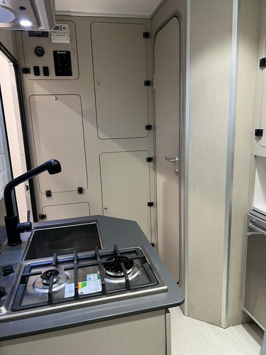 Camper Motorhome Hilux 4x4 Cabina Simple Entrega Inmediata