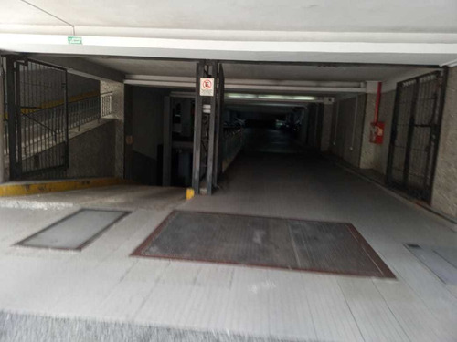 Imagen 4 de 11 de Vendo/alquilo Cochera En Microcentro (esmeralda 923)