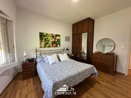 Casa Multifamiliar En P.u En Av. Rivera Y Uspallata, Con Dos Monoamientes, Patio, Barbacoa Y Cochera Para 2 Vehículos