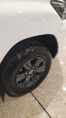 Toyota Hilux 2021 2.8 Cd Srv 177cv 4x4