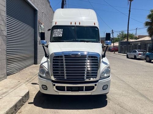 Tractocamión 2016 Freightliner Cascadia 125 /camarote
