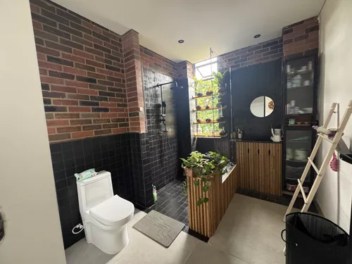 Casa En Venta En Alfaguara. Cod V11494