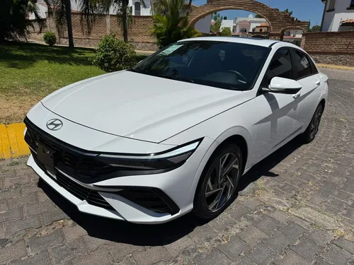 Hyundai Elantra 2024
