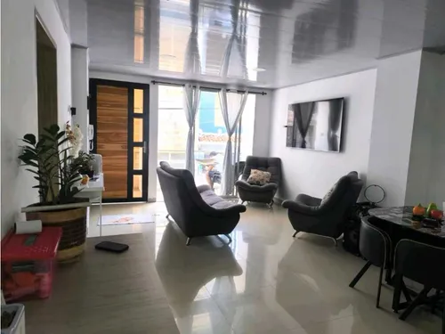 Vendo Apartamento Recién Construido Segundo Piso En El Barrio Cabañas.