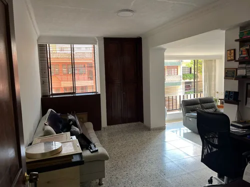 Apartamento Ubicado En Segundo Piso, En Edificio Del Ingenio