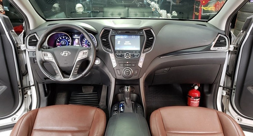 Hyundai - Santa Fé V6 Aut. Com Teto / 7 Lugares 2014.