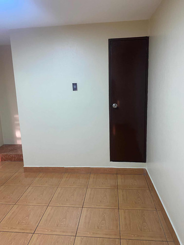 Alquilo Mini Depa ( Incluye Servicios) X Alt. C 3 De La Av. La Molina X Atento Peru