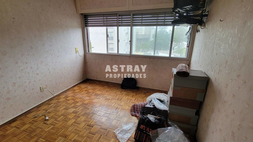 Imagen 14 de 17 de Apartamento En Venta De 3 Dormitorios En Pocitos (ref: Ast-2919)