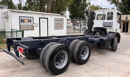 Iveco Tector 6x4 Con Toma De Fuerza Para Mixer Camión Nqnmaq