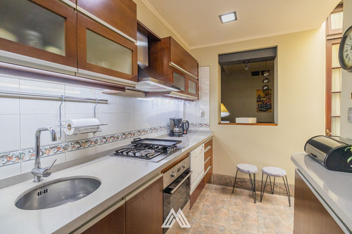 Se Vende Casa De 6 Dormitorios En Parque Batlle