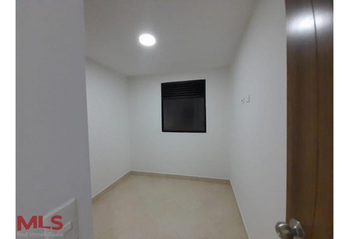 Apartamento En Venta En La Candelaria(mls#240301)