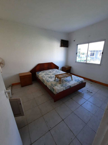 Imagen 7 de 14 de Venta En Block, Casa 3 Ambientes Con Dos Dptos Y Un Galpon