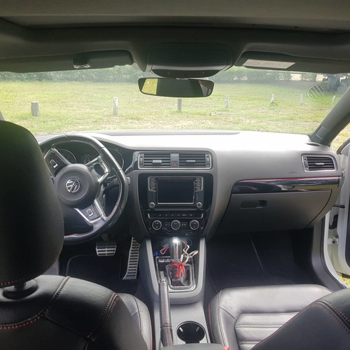 Imagen 7 de 9 de Volkswagen Vento 2.0 Tsi Gli 211cv App Connect + Nav 2016