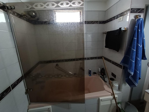Venta 4 Ambientes + Dependencia En Flores