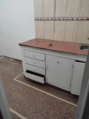 Imagen 1 de 7 de García Morales Y Abayuba 1 Dorm, Patio$ 13000